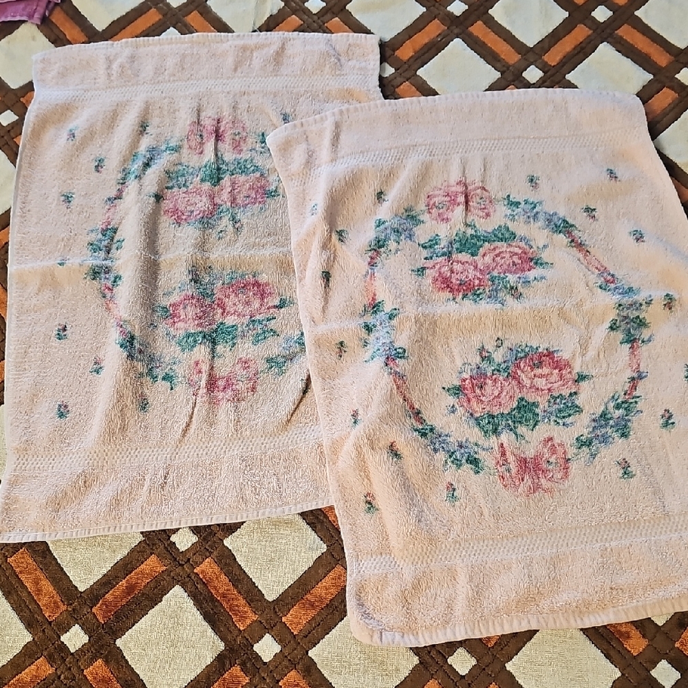 Floral Patterned Towels